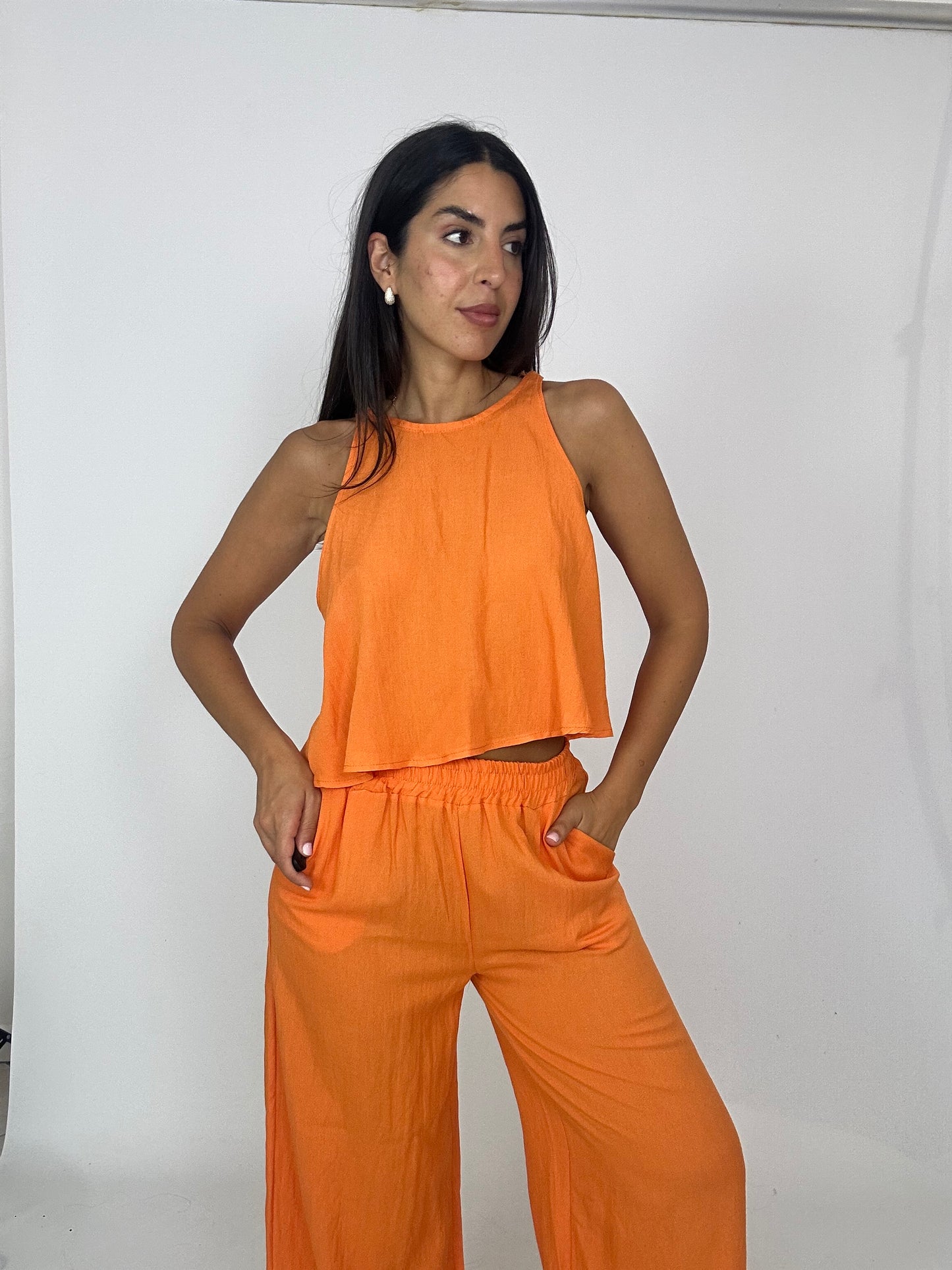 Completo leggero arancione