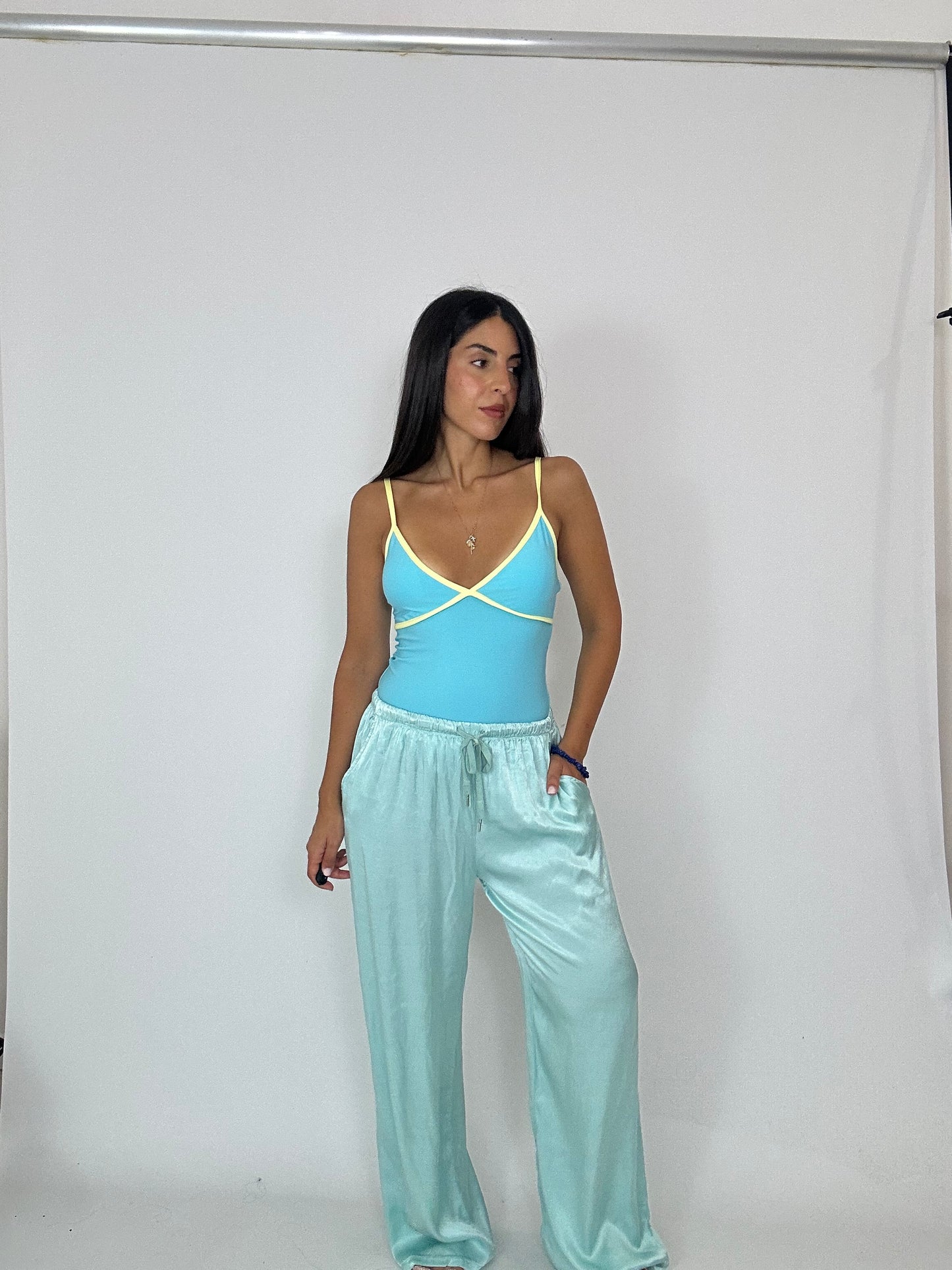 Pantalone in raso azzurro