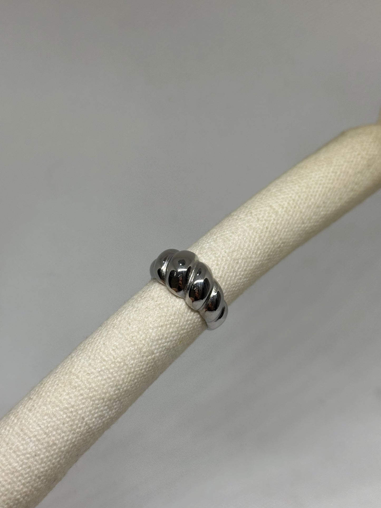 Anello argento vortice regolabile