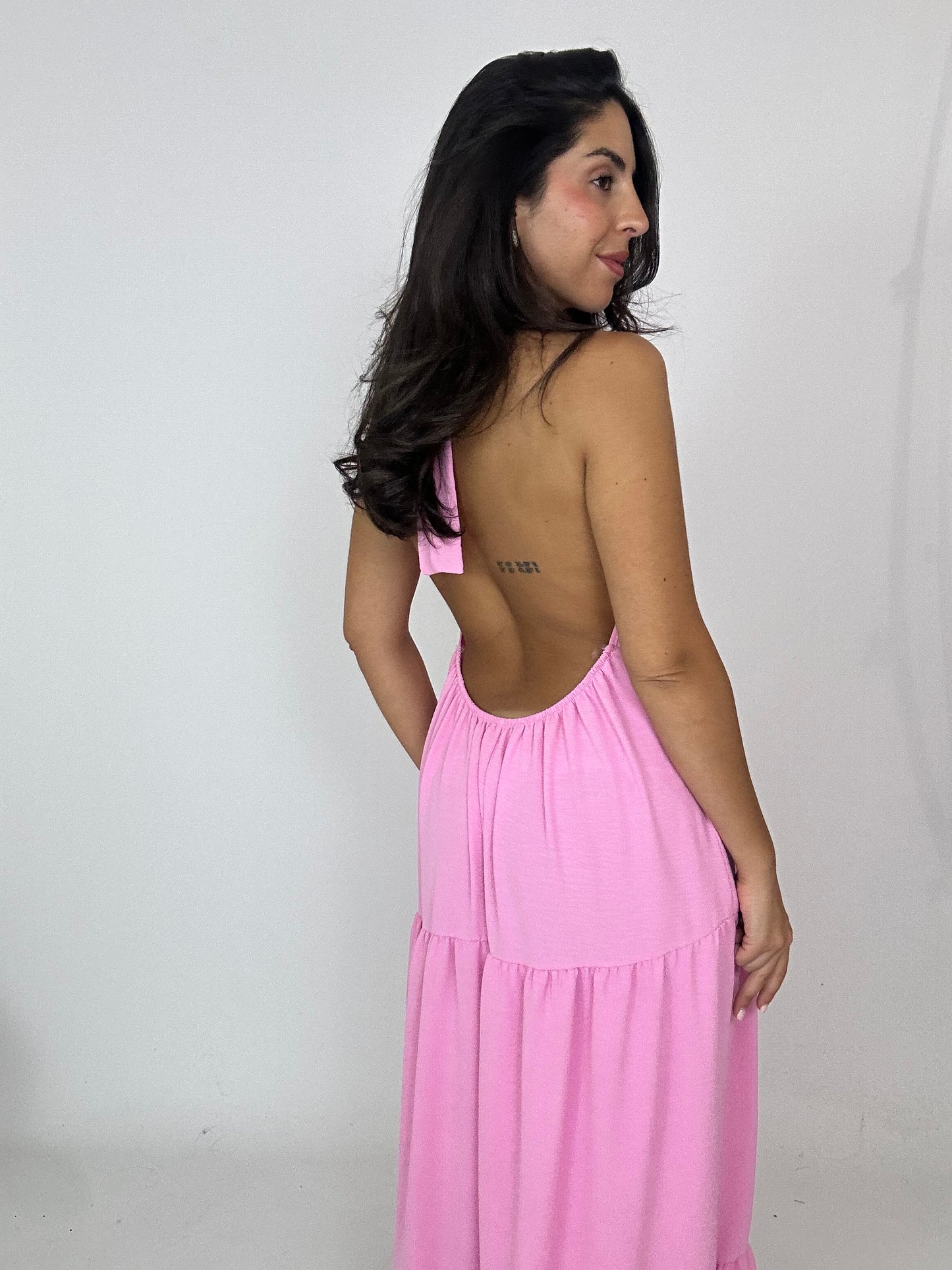 Abito rosa scollato