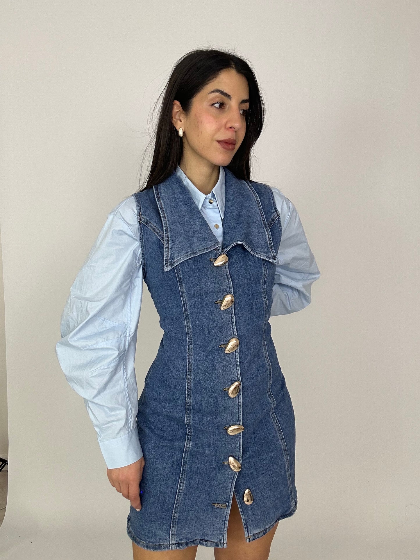 Abito Denim con bottoni particolari