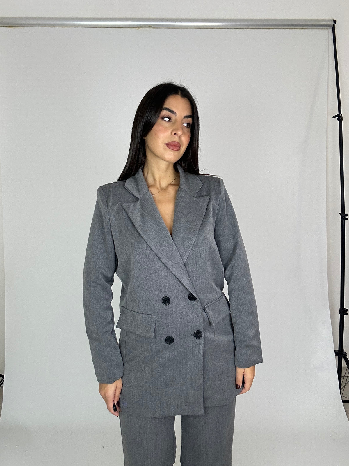 Tailleur grigio doppio petto