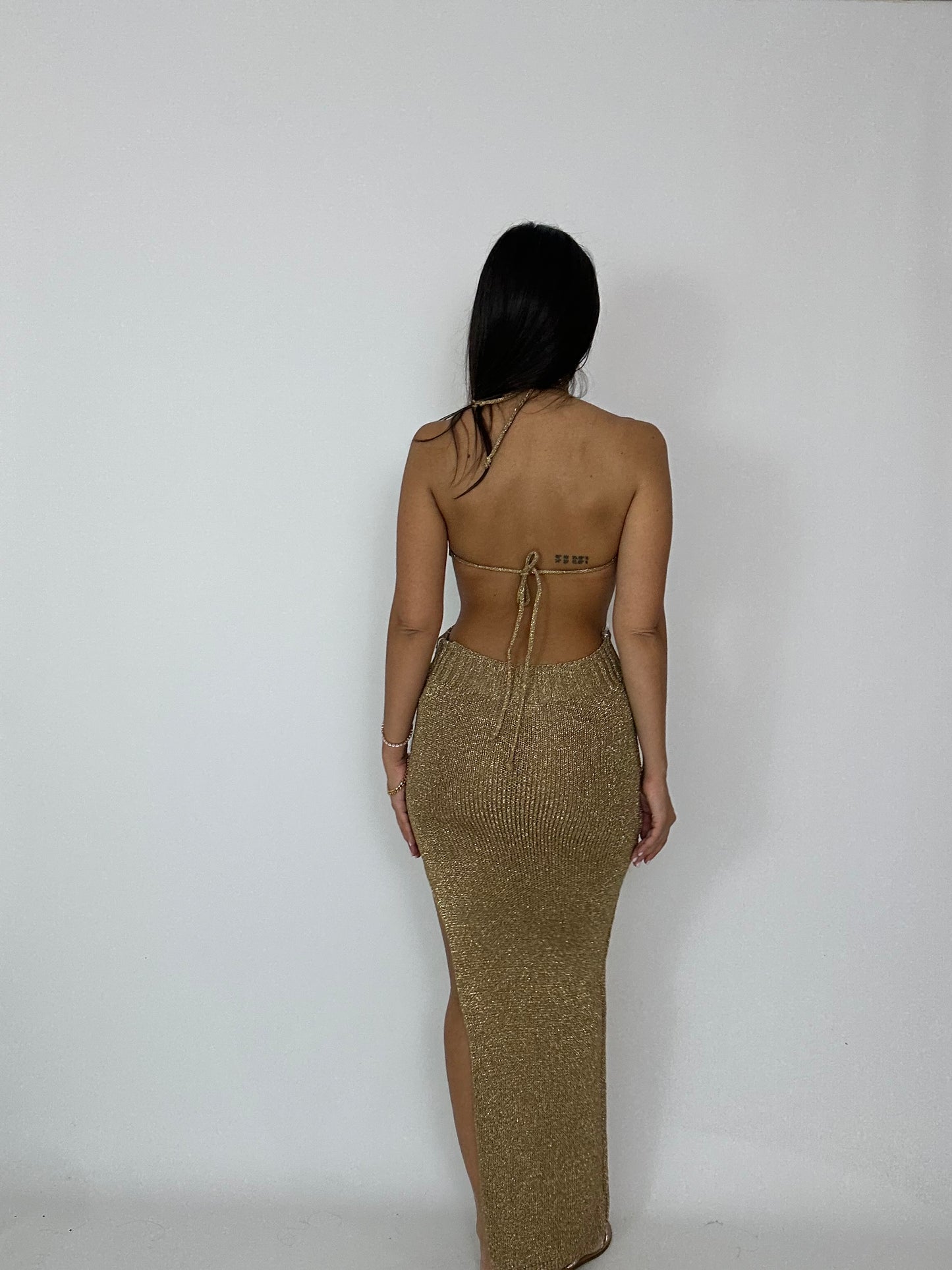 Copri costume oro scollato