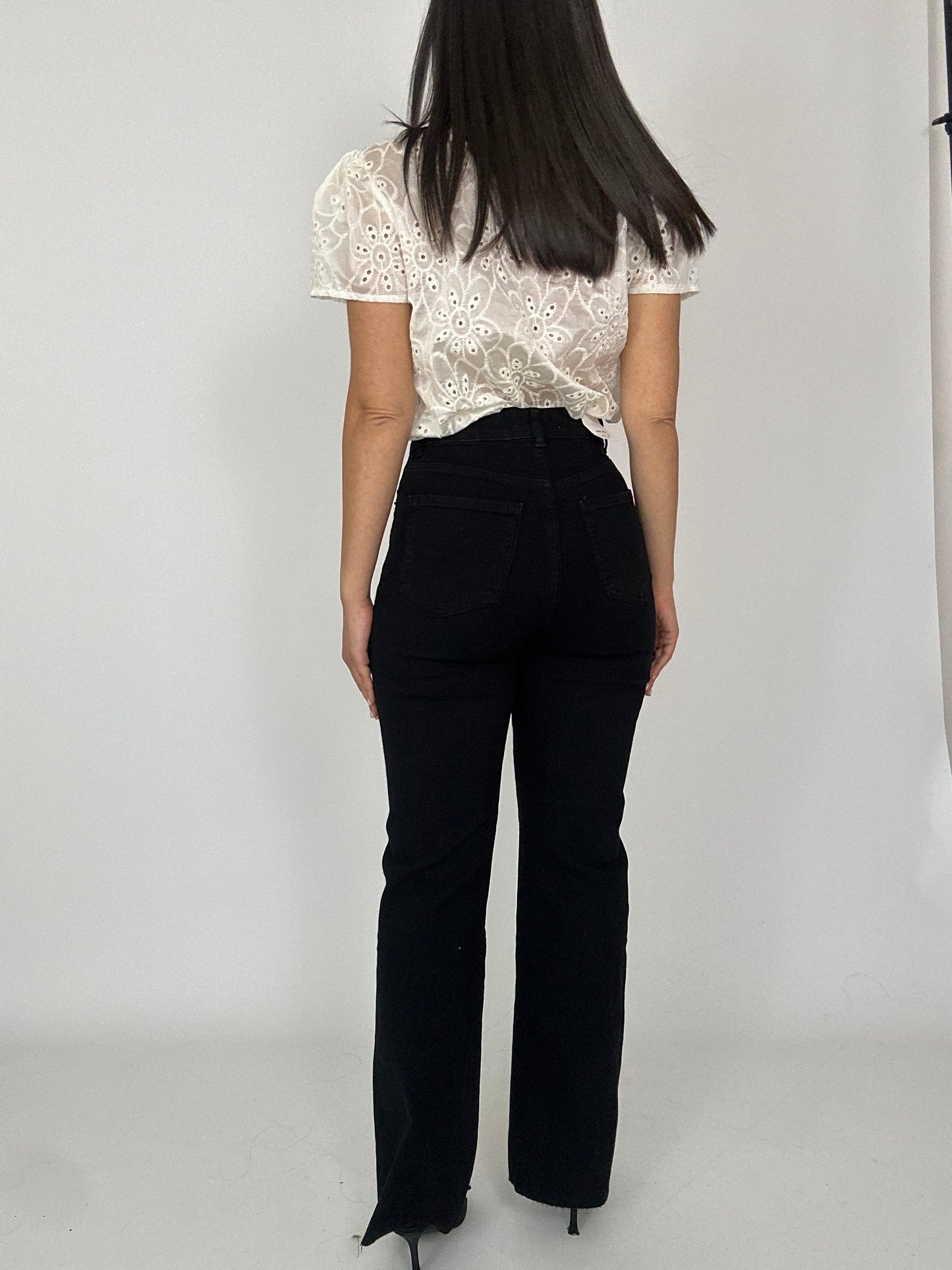 Jeans nero gamba dritta elastico