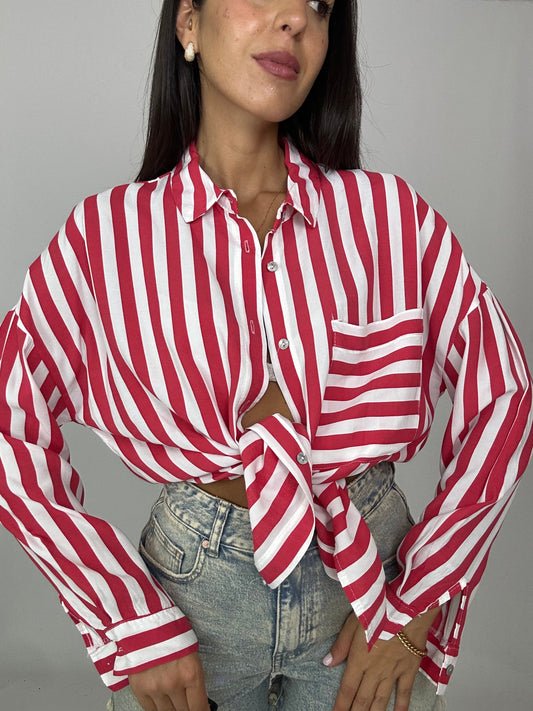 Camicia rossa e bianca