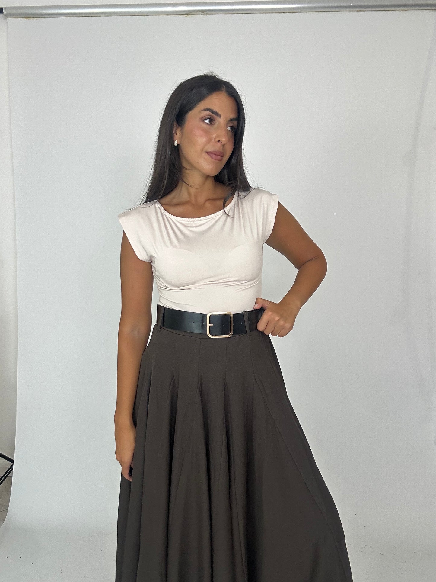 Gonnellone marrone con cintura