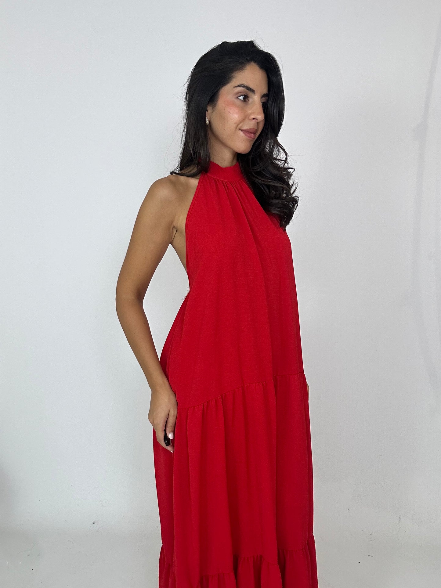 Abito rosso scollato