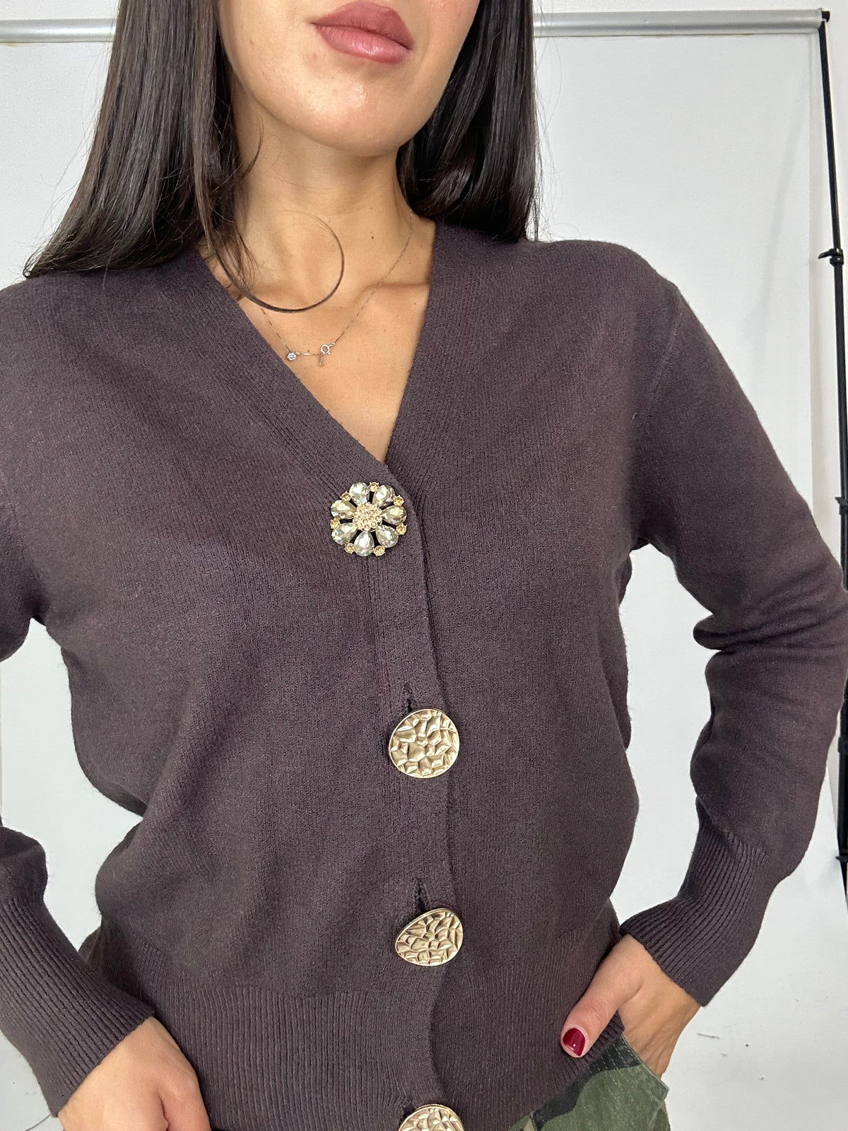Cardigan bottoni gioiello marrone