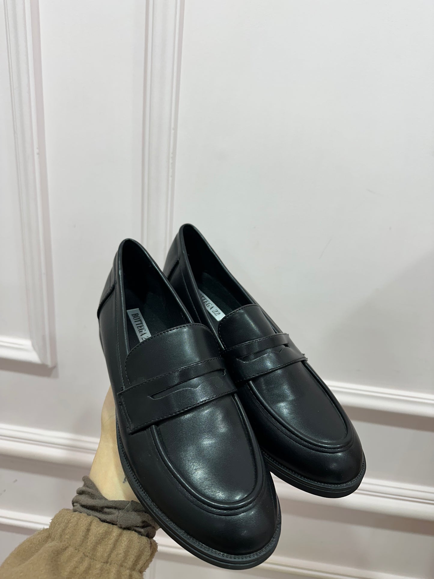Mocassini neri-eco pelle