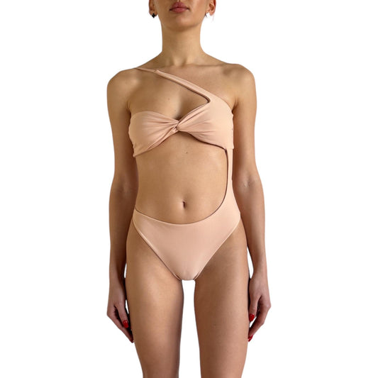 Intero nodo nude