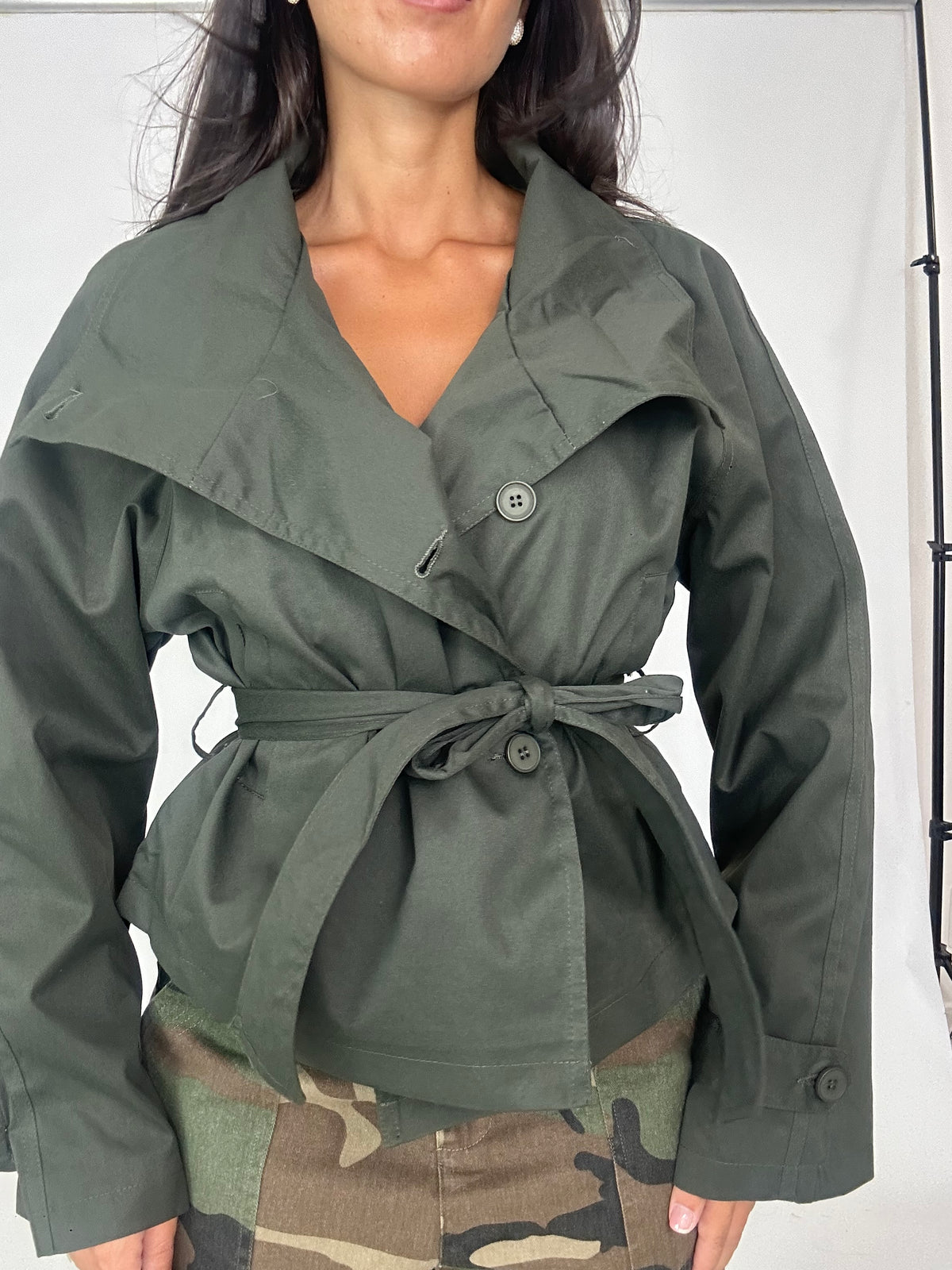 Trench crop avvitato verde