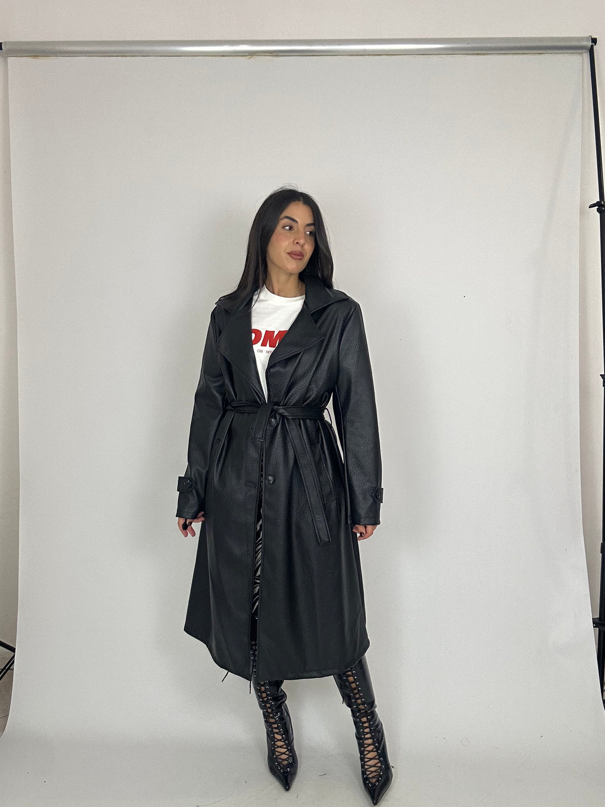 Trench eco pelle nero effetto martellato