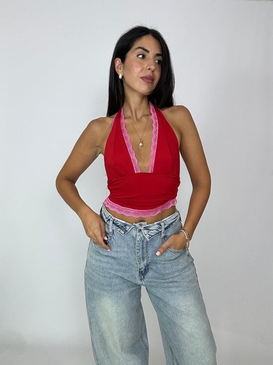 Top rosso scollato dietro