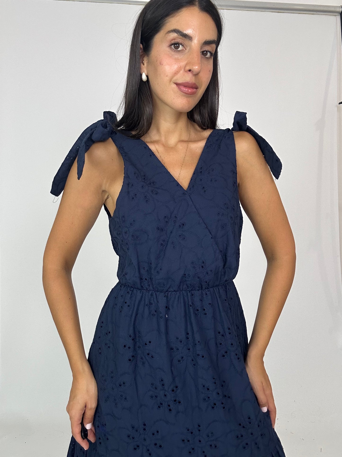 Abito blu in pizzo San gallo