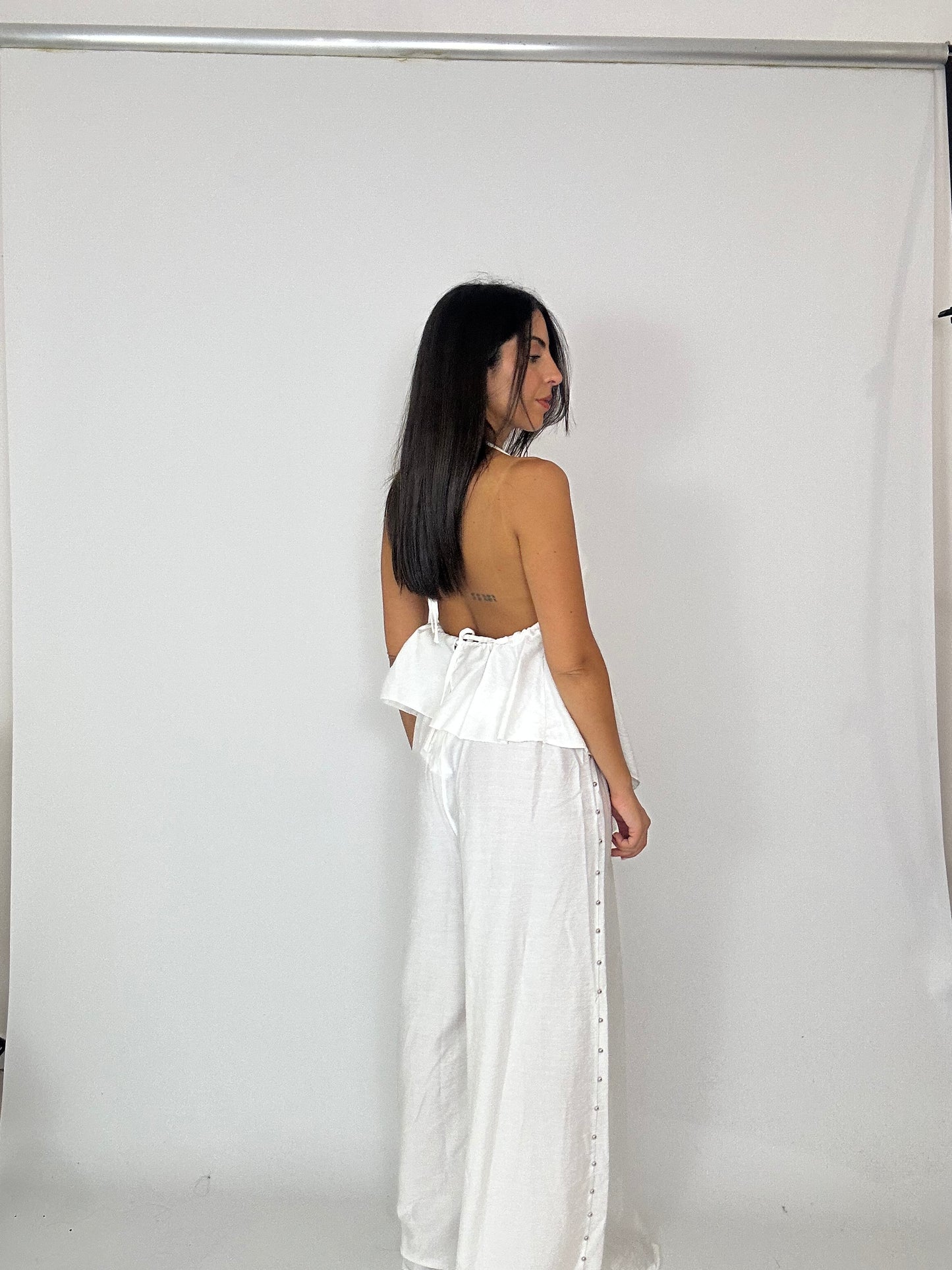 Coordinato bianco con borchiette