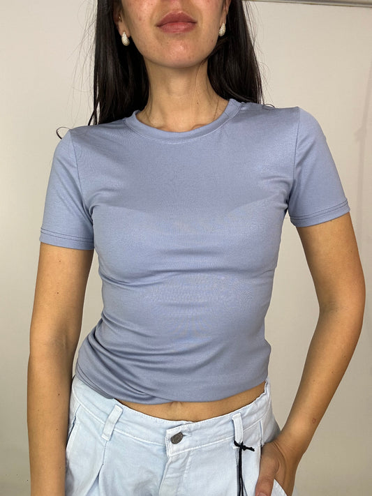 Maglia manica corta aderente azzurra