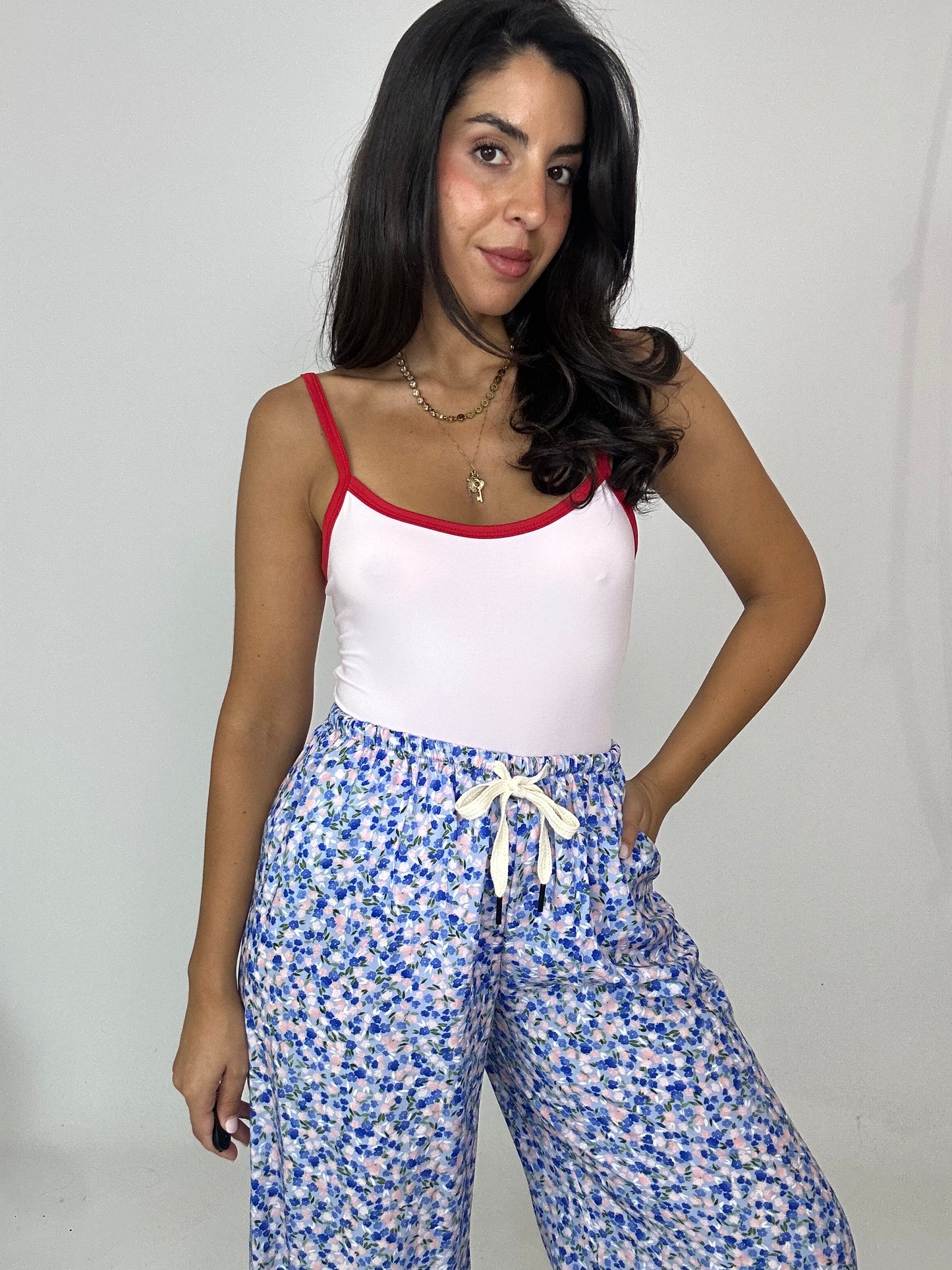 Pantalone fiori azzurro
