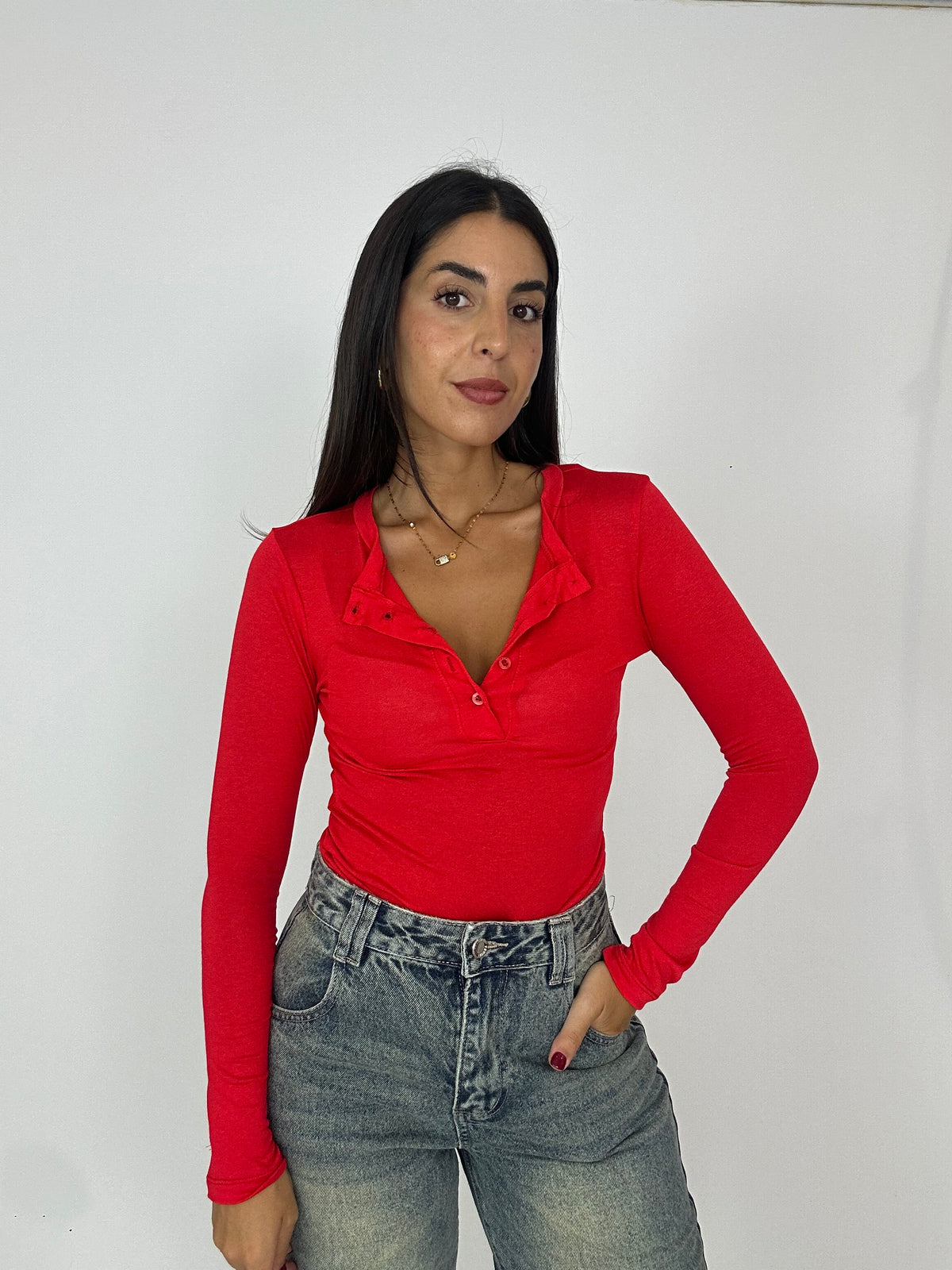 Maglia sottile con bottoncini