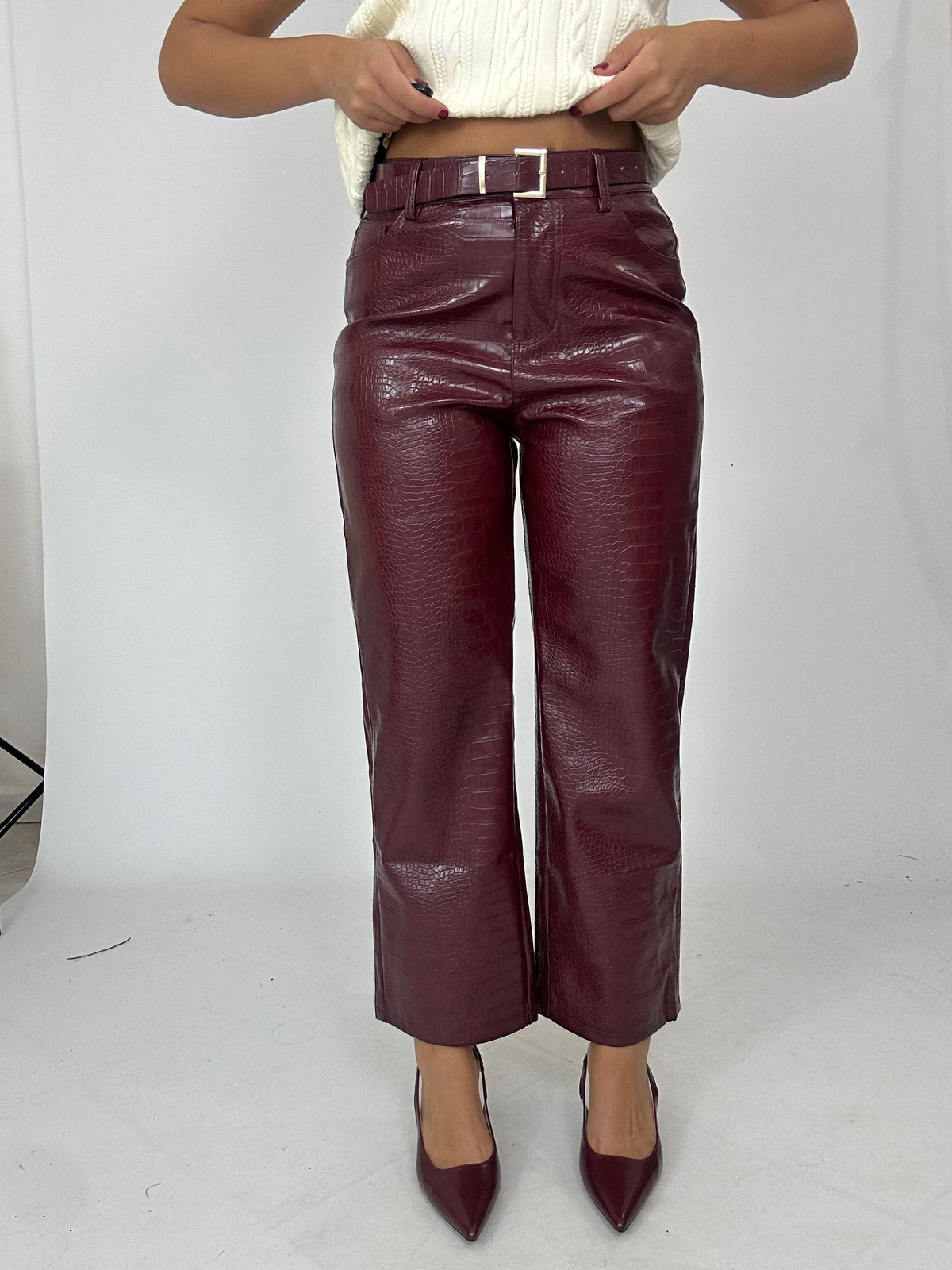 Pantalone in eco pelle bordeaux