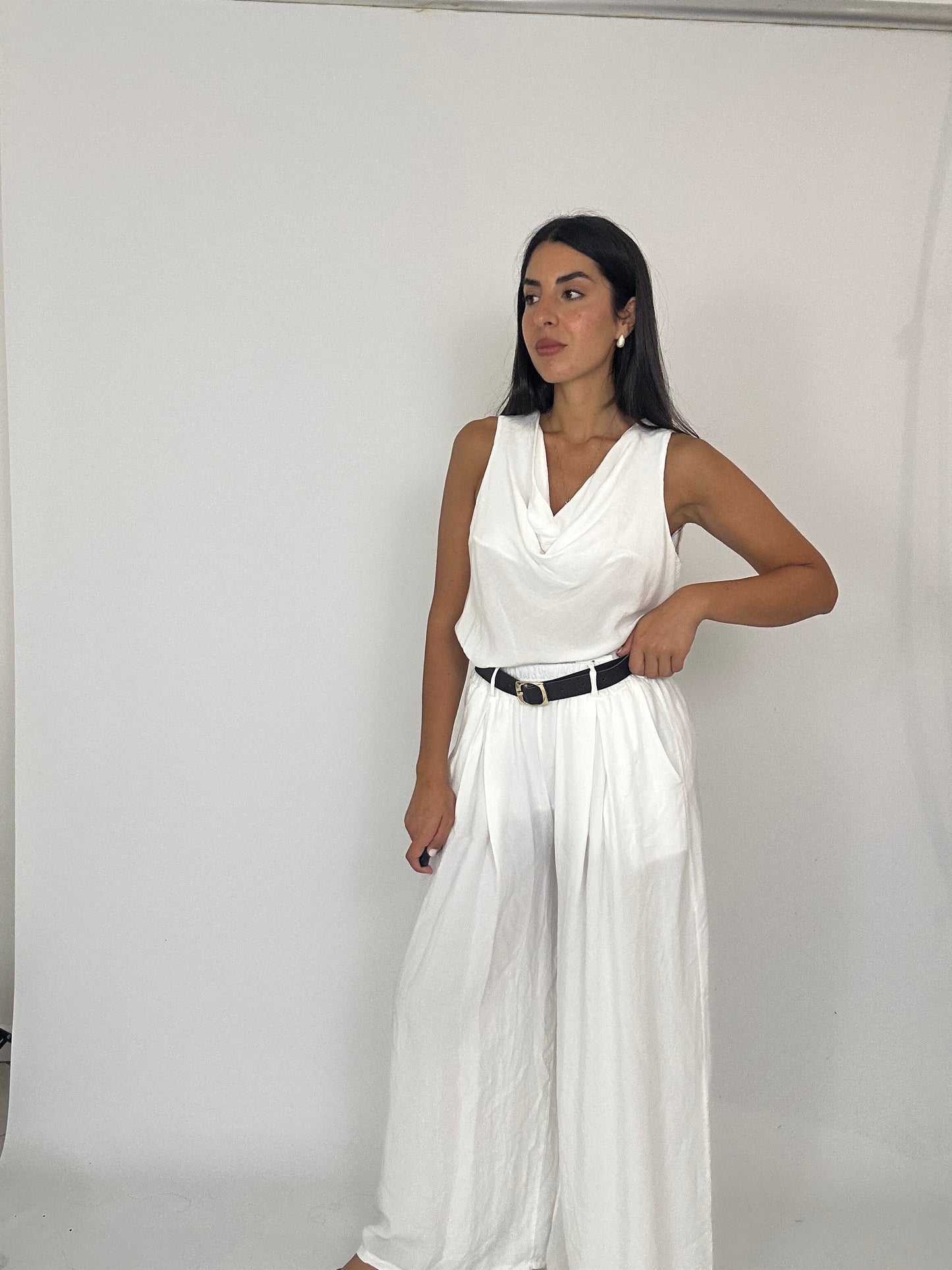 Completo leggero bianco con cintura