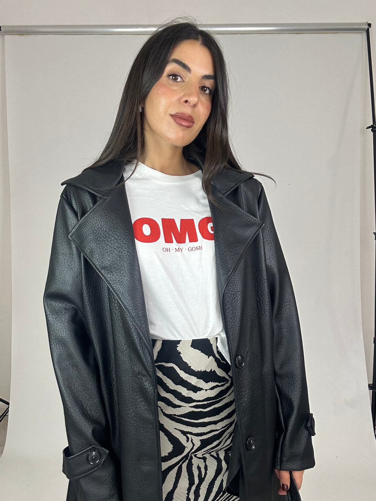 Trench eco pelle nero effetto martellato