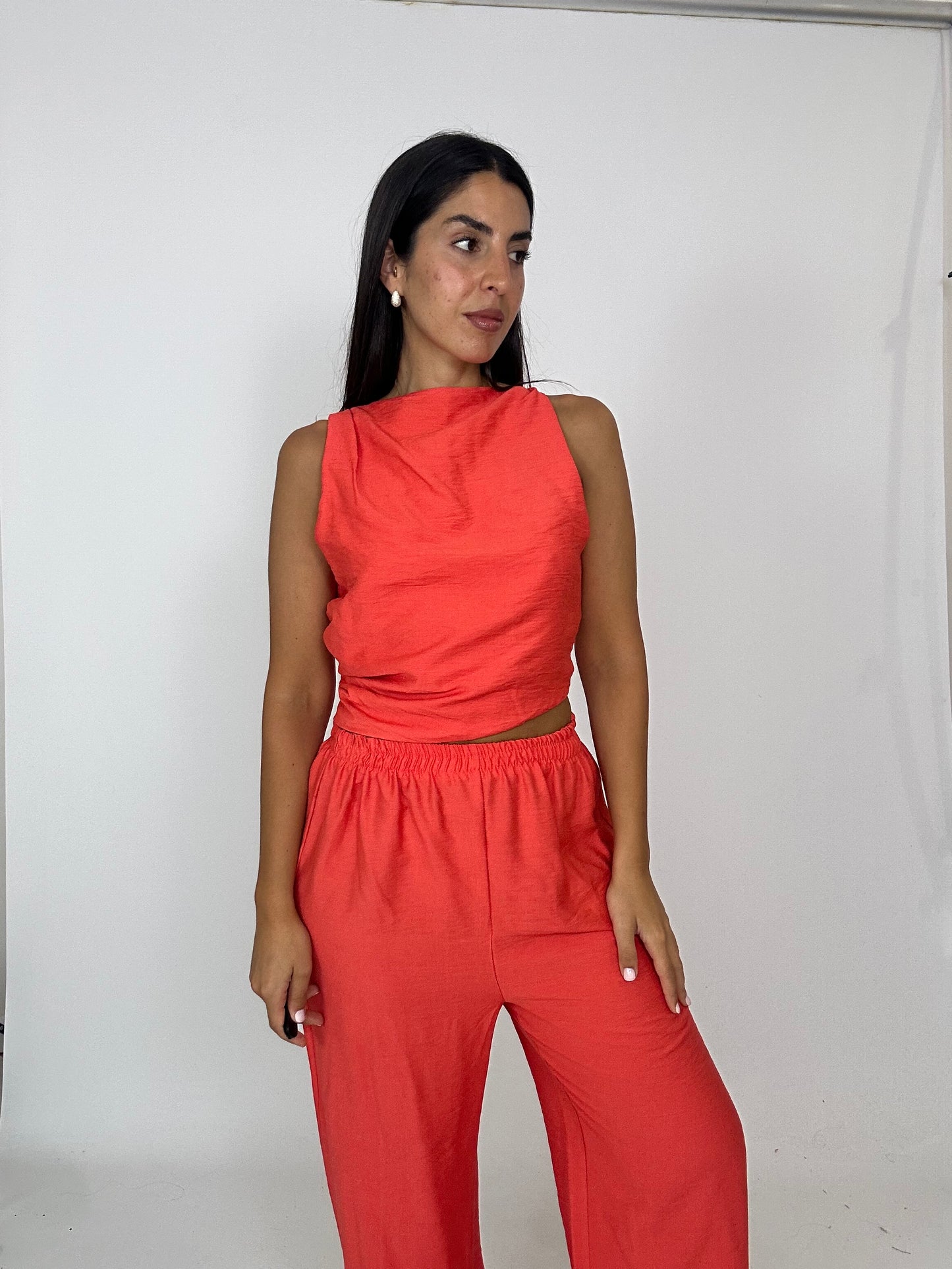 Coordinato scollato dietro arancio