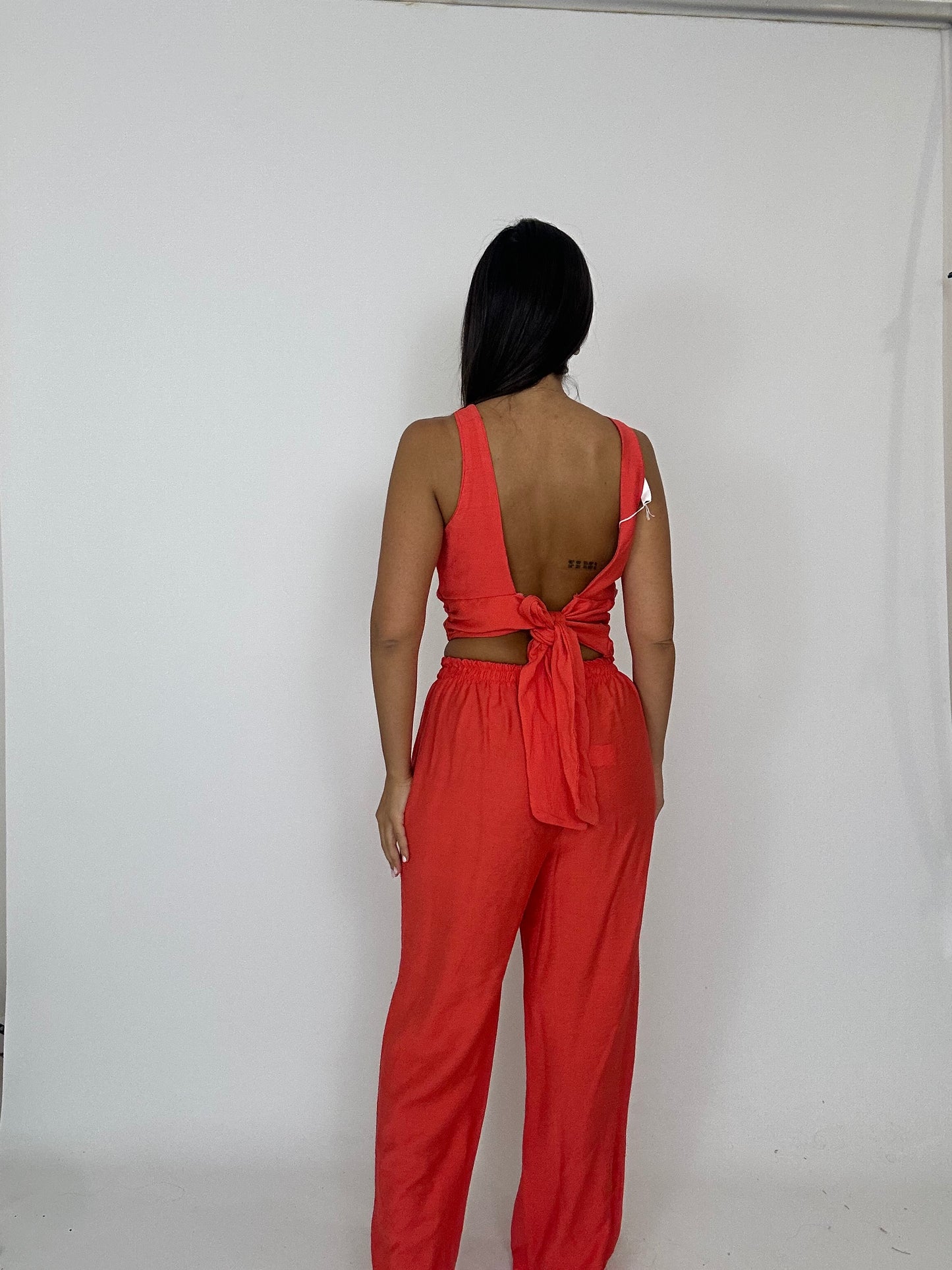 Coordinato scollato dietro arancio