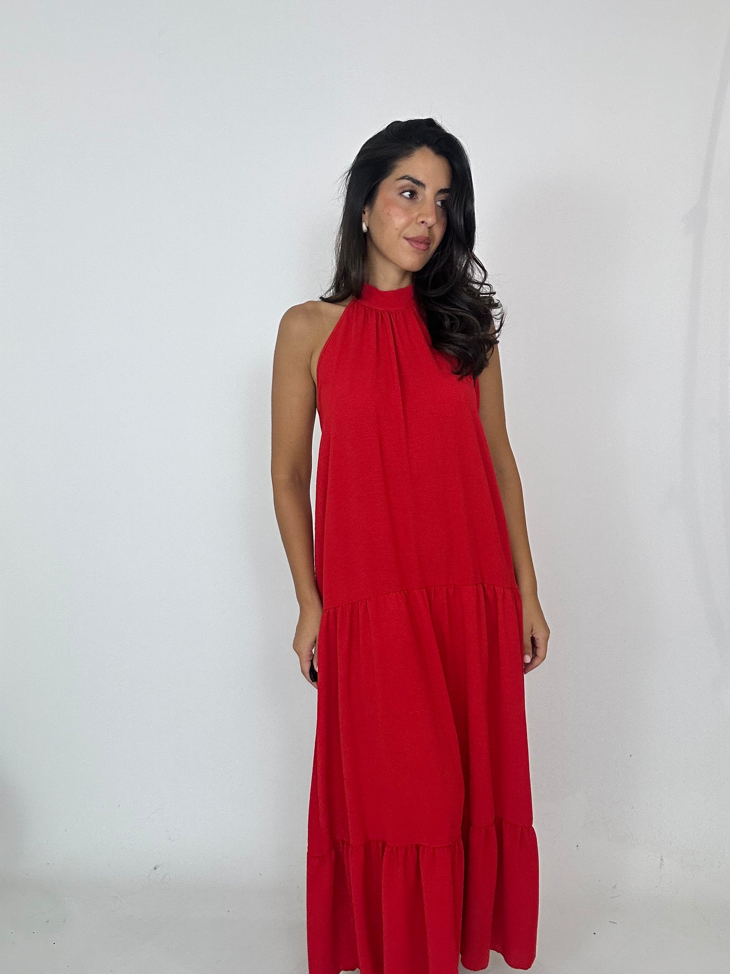 Abito rosso scollato
