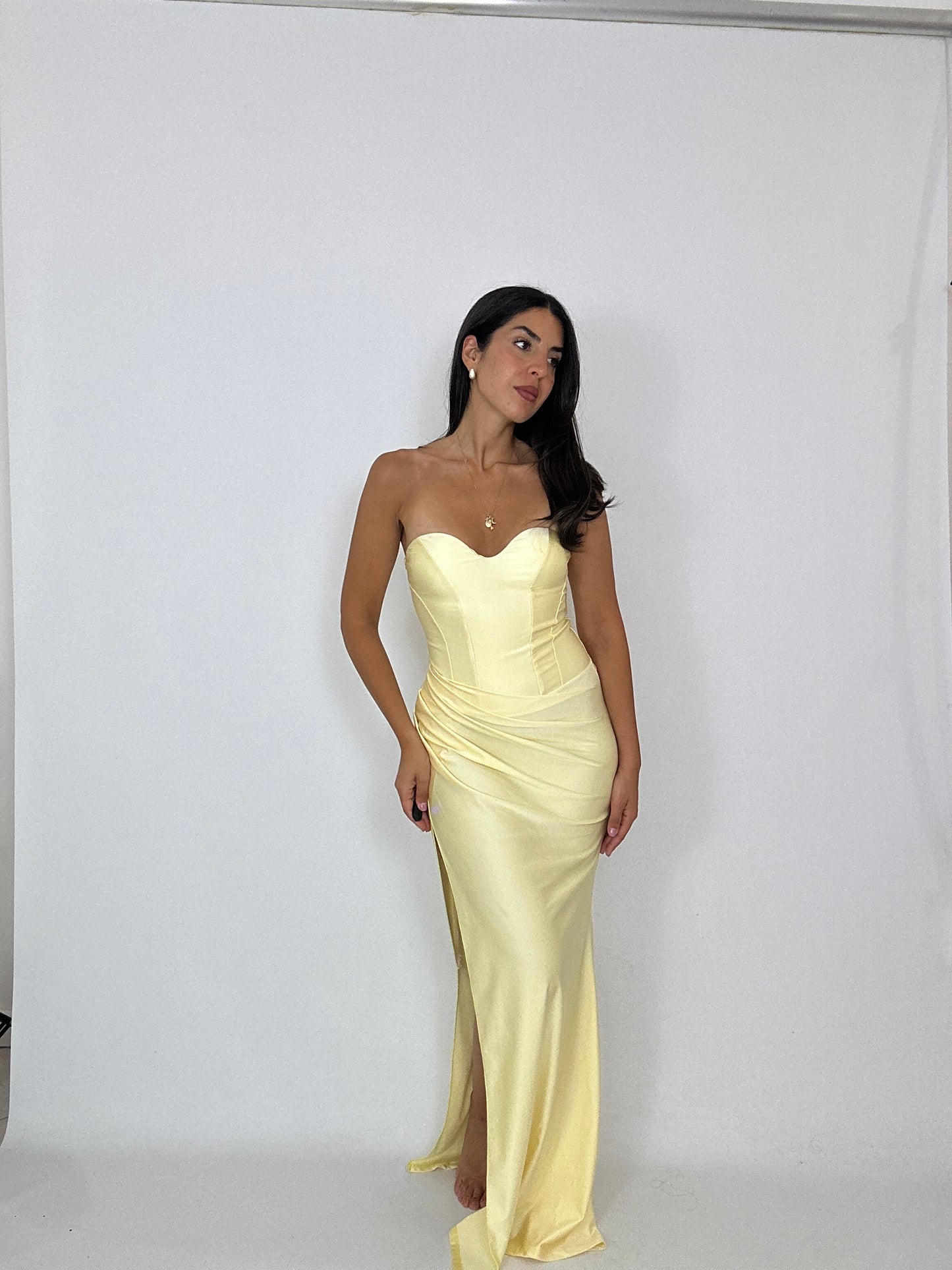 Abito elegante giallo