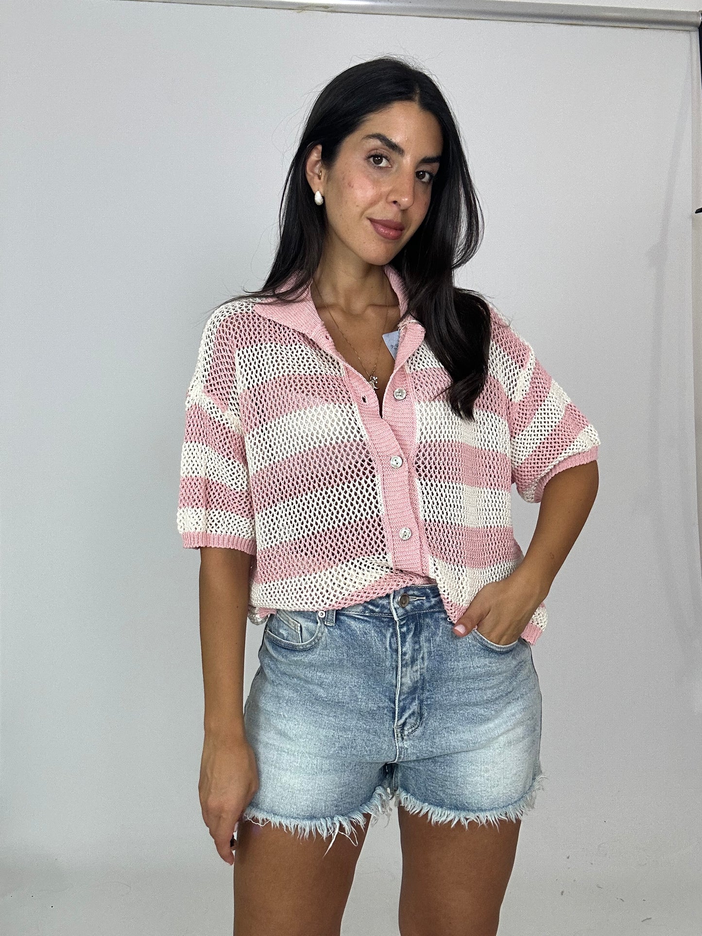 Maglia in filo con bottoni