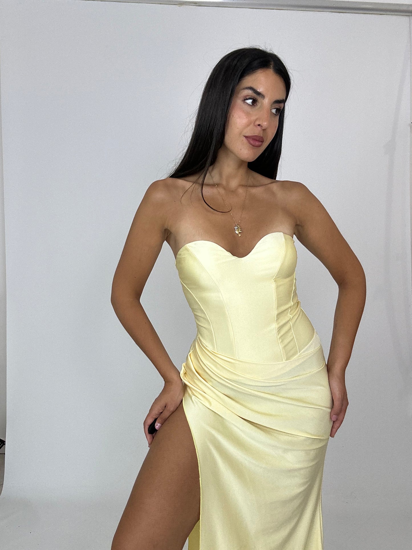Abito elegante giallo